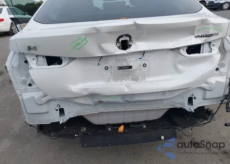 2024 BMW I4 Gran Coupe Edrive35 z USA, uszkodzony, nr VIN WBY43AW01RFS57151